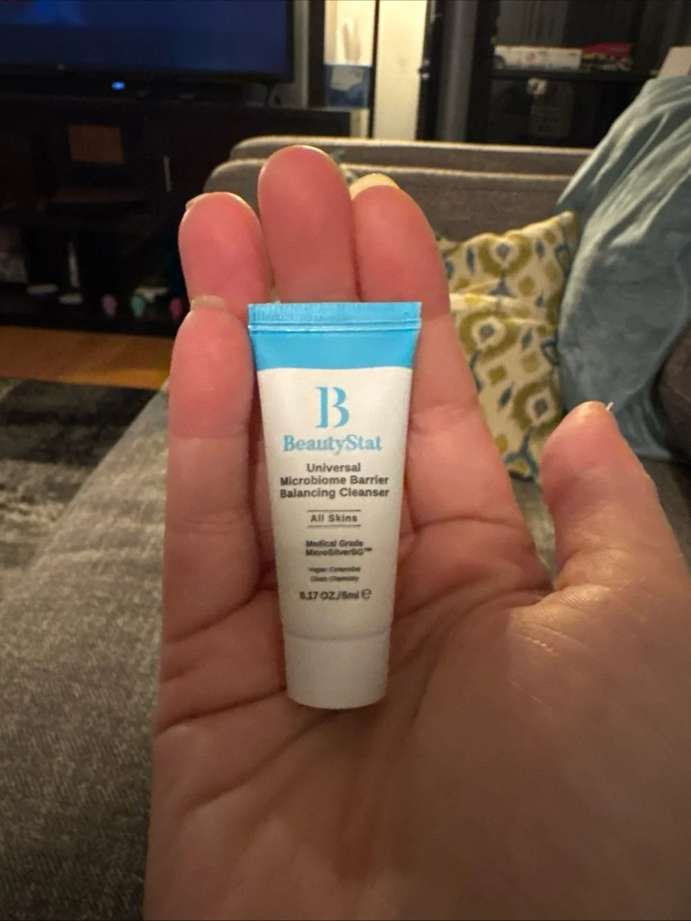 BeautyStat Universal Microbiome Barrier Balancing Cleanser — Blue & White